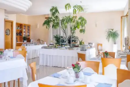 Astura Palace - 22