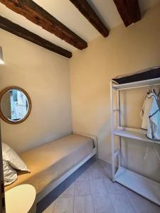 Palazzo Lion Morosini - Check in Presso Locanda Ai Santi Apostoli - 77