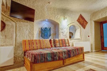 Avilla Cave - 44