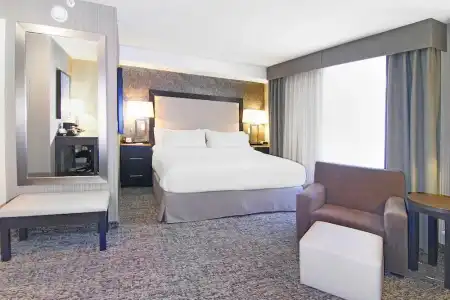 Holiday Inn Express & Suites Calgary by IHG - 71