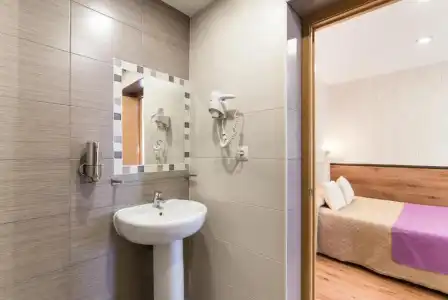 Hostal Art Madrid - 40