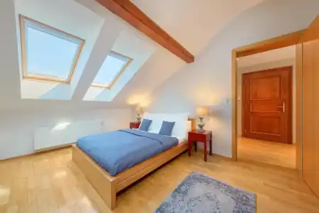 Hunger Wall Residence - 28