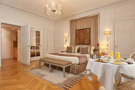 Majestic - SPA Champs Elysées - 84