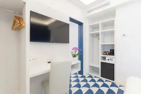 Central Wellness - 209