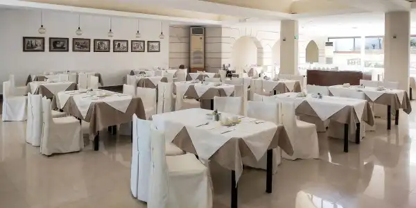 Macaris Suites and SPA - 32