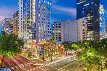 Element Austin Downtown - 53