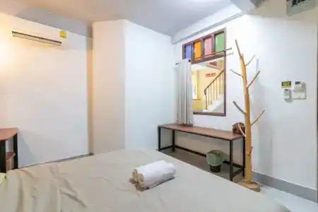 Banthat Thong Hostel - 25