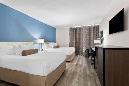 SureStay Plus by Best Western Windsor - 37