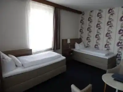 Rheinischer Hof - 1