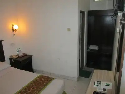 Gloria Amanda - 7