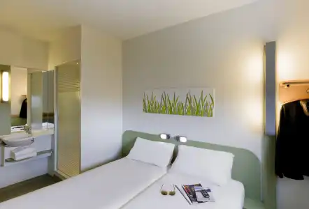 Ibis Budget - 3