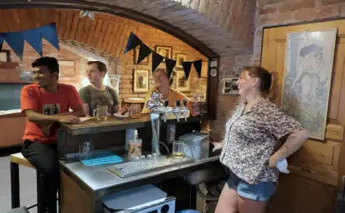 Sir Toby's Hostel - 22