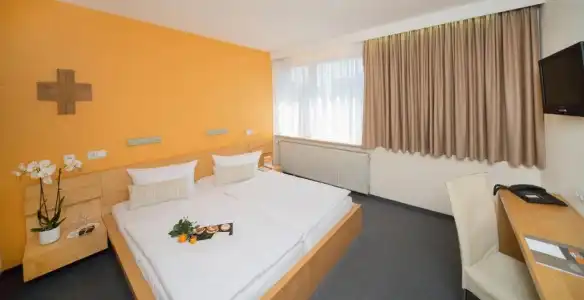mainhaus StadtFrankfurt - 45