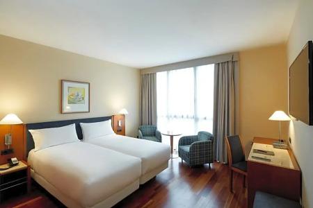 Sercotel Cornellà Barcelona - 45