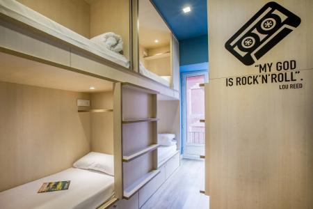 Mola Hostel - 10
