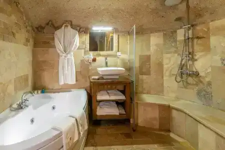Adora Cave Suites - - 81