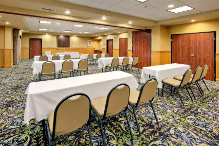 Staybridge Suites Laredo International Airport by IHG - 12