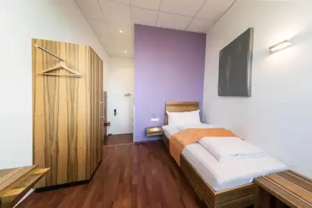 AMH Airport-Messe-Hotel - 31