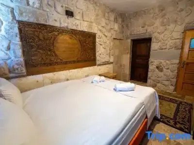 Crazy Horse - 103