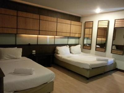 Paragon Inn - 44