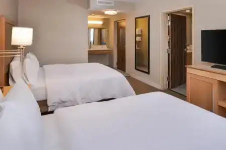 Hampton Inn & Suites Denver-Speer Boulevard - 71