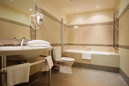 Iron Gate & Suites Prague by BHG - 42