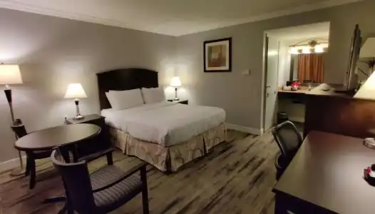 Best Western Plus Burnaby - 61