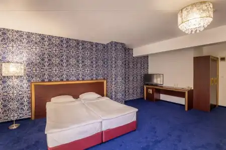 Elegance - 71