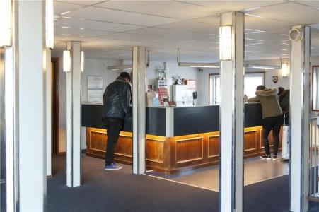 Botel - 33