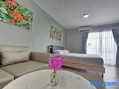 Chiva Bangkok - 44