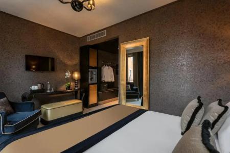 Carnival Palace - Venice Collection - 55