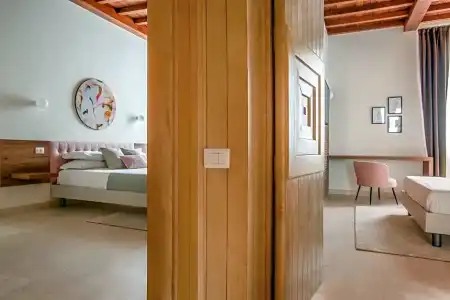 Grand Master Suites - 103