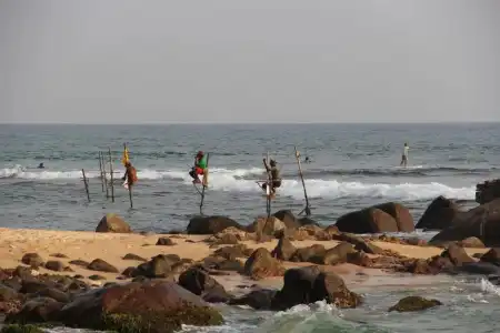 Sri Gemunu Beach Resort - 6