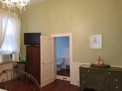 The Mansion on Royal - 23