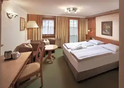 Romantikhotel - 80