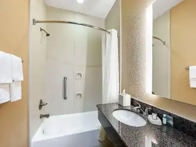 Best Western Lubbock West Inn & Suites - 40