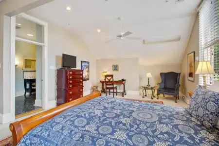 Maison Perrier Bed & Breakfast - 27
