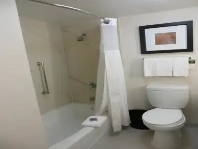 Hampton Inn by Hilton Los Angeles Airport - 66
