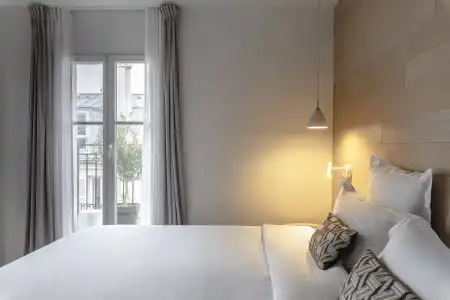 9Opera - 6