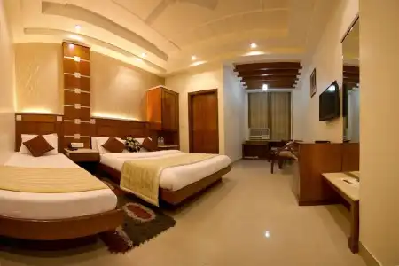 Aster Inn - 46