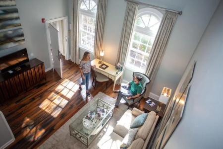 Olde Harbour Inn, Historic Inns of Savannah. - 125