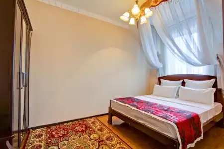King House - 2