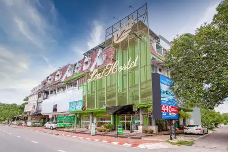 OYO 928 Leaf Hostel - 0