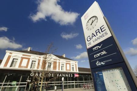 ibis Styles Vannes Gare Centre - 0
