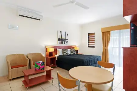 Cairns Queens Court - 114