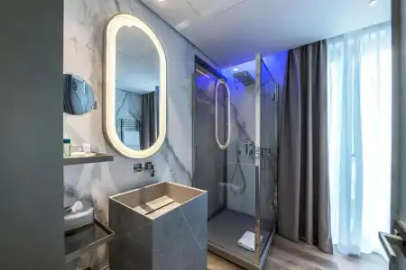 The Regency, Rome, a Tribute Portfolio - 77