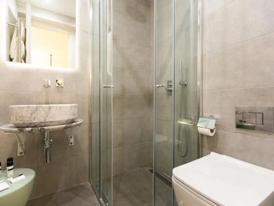 Merchant Suites - 8