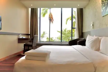 Siloso Beach Resort, Sentosa - 34