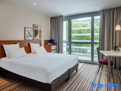Spark By Hilton Lyon Ouest - 33