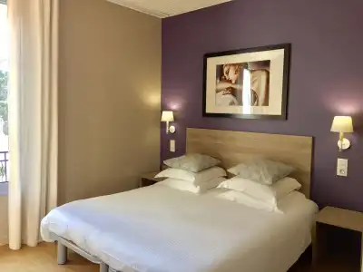 Le Petit Castel - 4